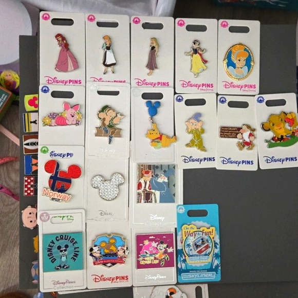 Disney Accessories - 1 Disney Trading pin